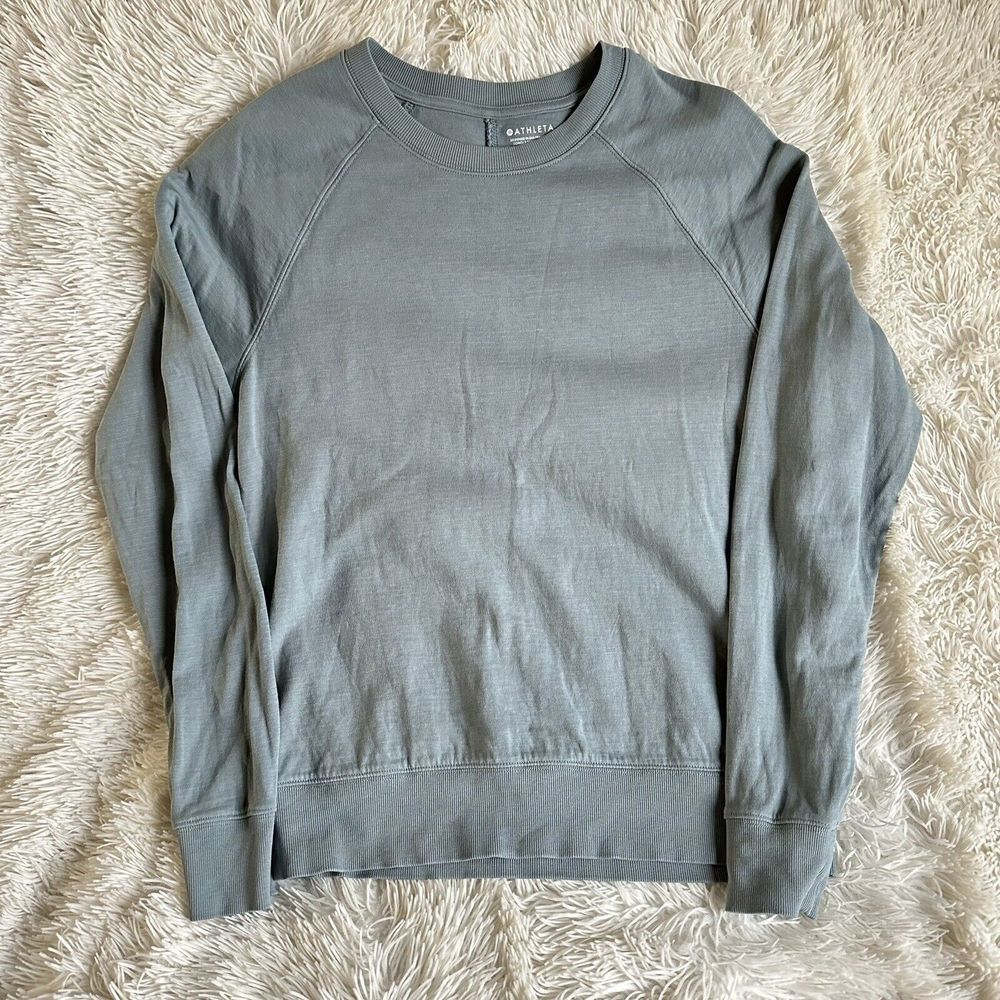 Athleta Sundown Sweatshirt Pullover Women’s Medium Sage Green Crewneck Soft B44